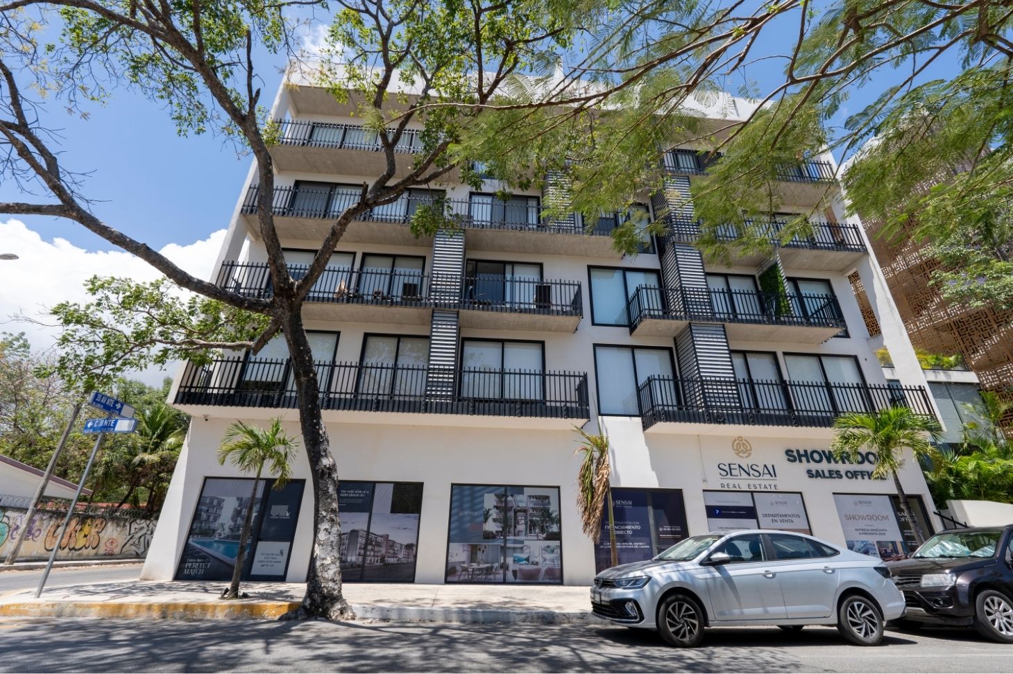 Urban Towers | 1-Bedroom Penthouse with Private Rooftop