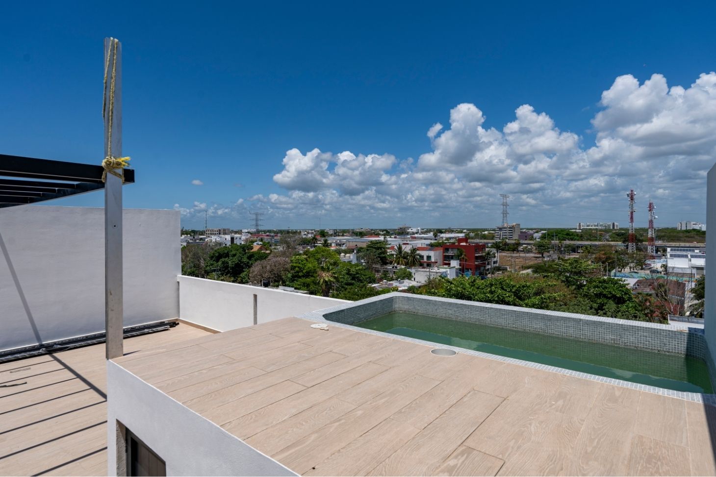 Urban Towers | 1-Bedroom Penthouse with Private Rooftop