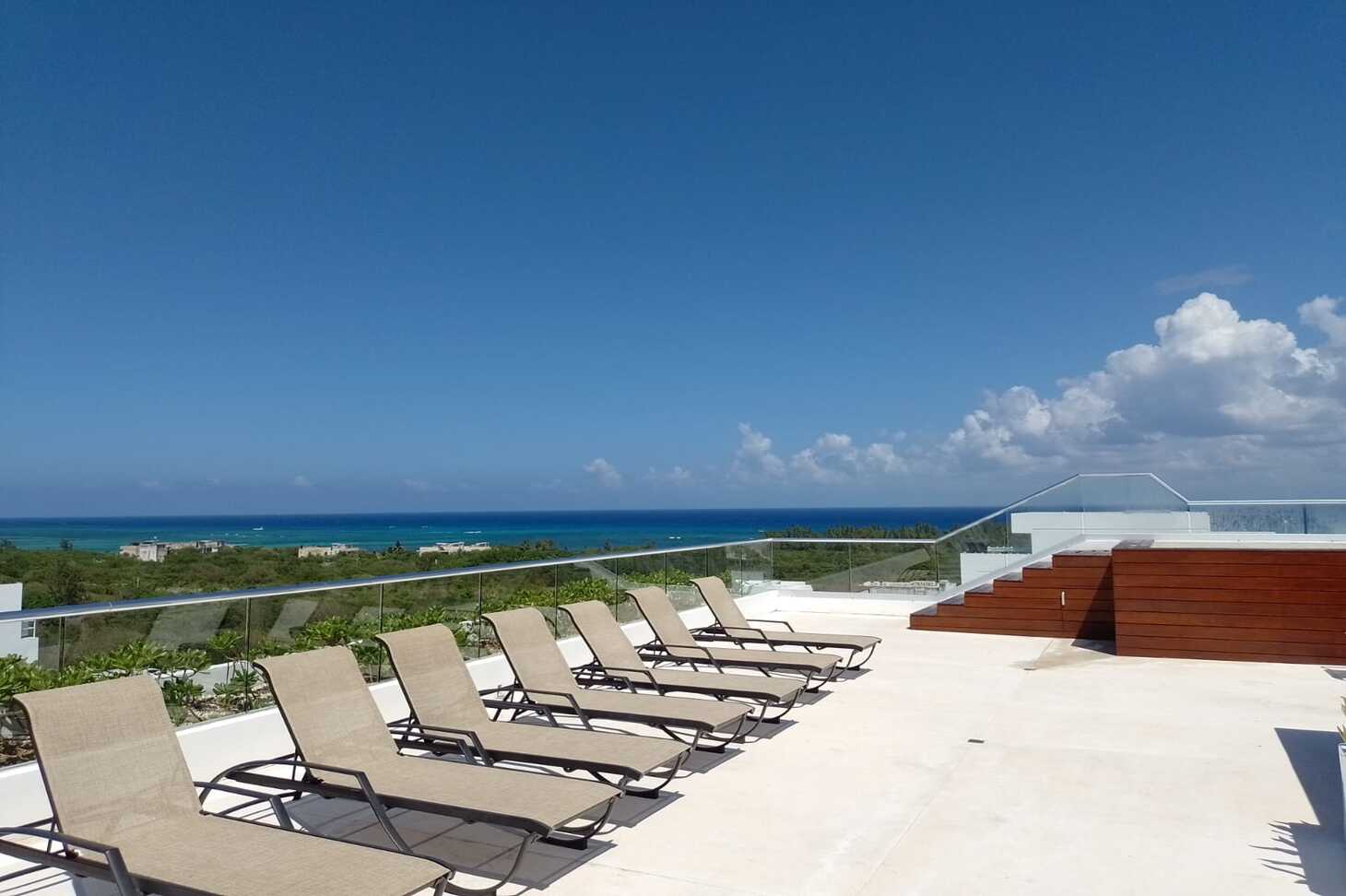 Beautiful 1 Bdr Condo near to the Beach For Sale