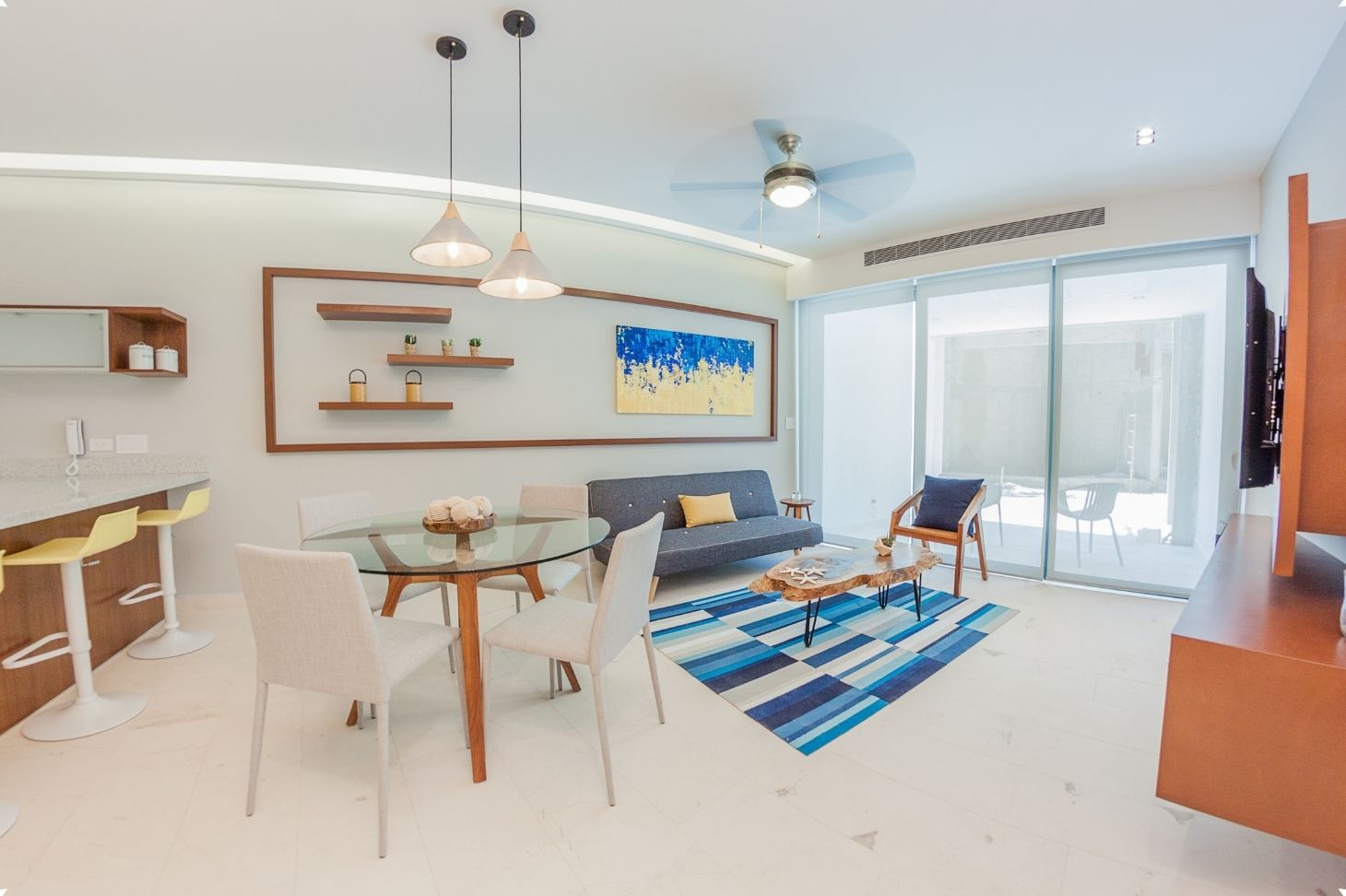 Modern 3bd penthouse walking distance to the beach 