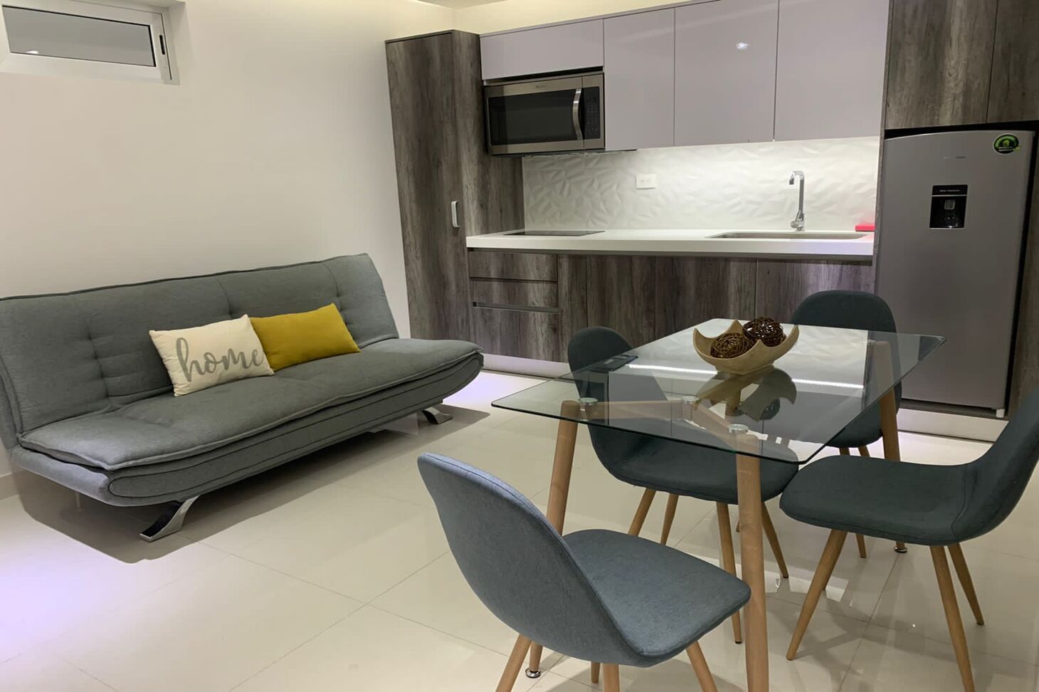 Beautiful 1 Bdr Condo near to the Beach For Sale
