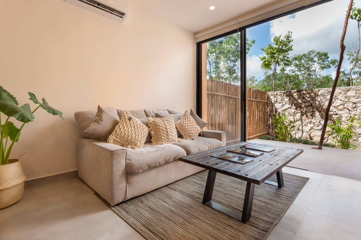Comfortable and spacious houses in Aldea Savia