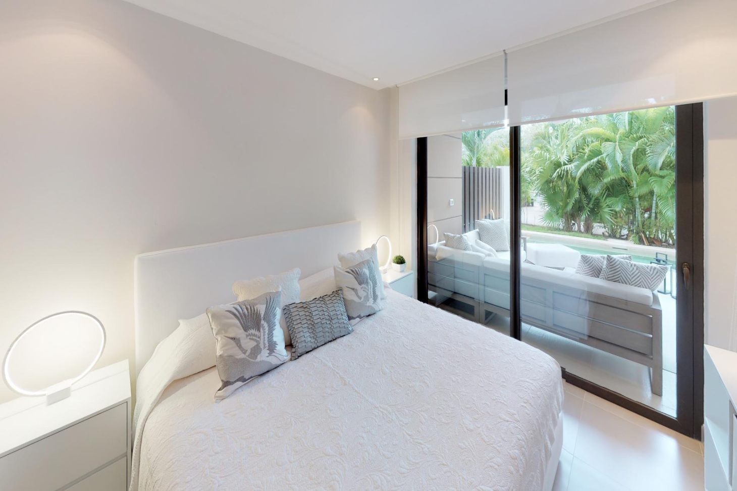 Lorena Ochoa, Condo in front of superb golf course 