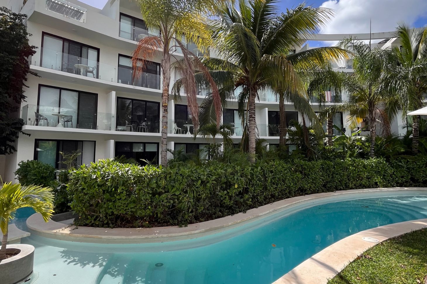 Lagunas Tulum |  Swim up studio