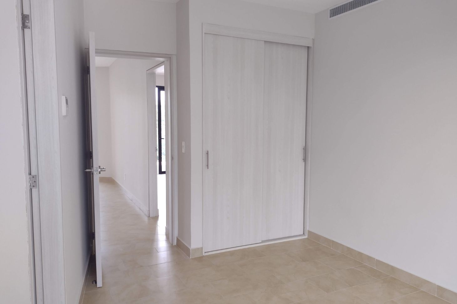 Pleasant 3 Bedroom Condo in gated community | Lagunas