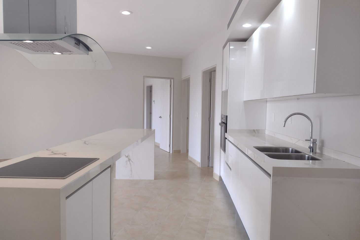 Pleasant 3 Bedroom Condo in gated community | Lagunas