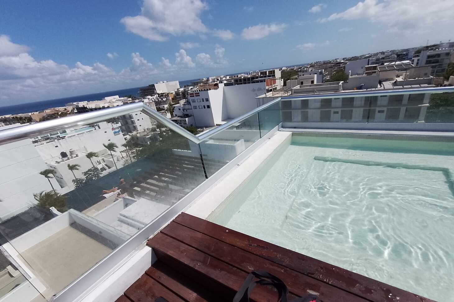 Beautiful 1 Bdr Condo near to the Beach For Sale