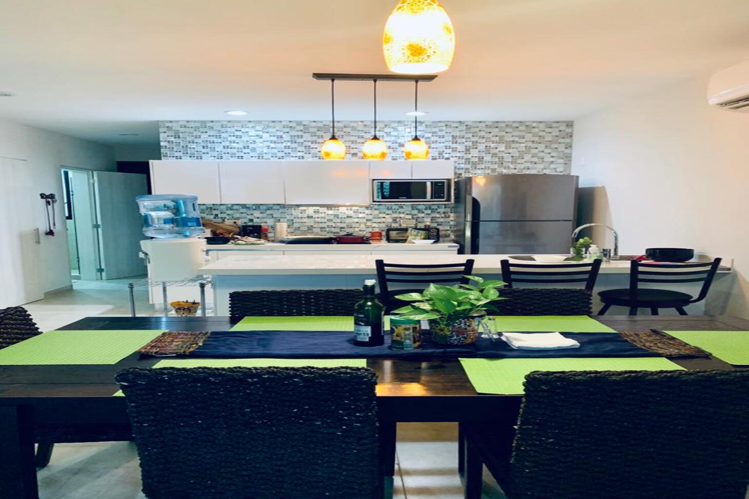Beautiful 3 Bedroom Villa surrounded by Waterways
