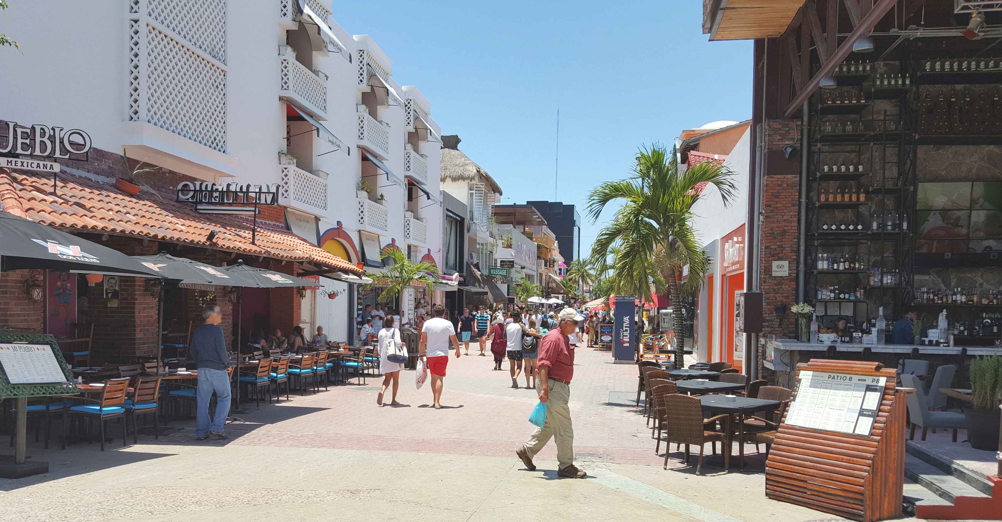 playa del carmen sale